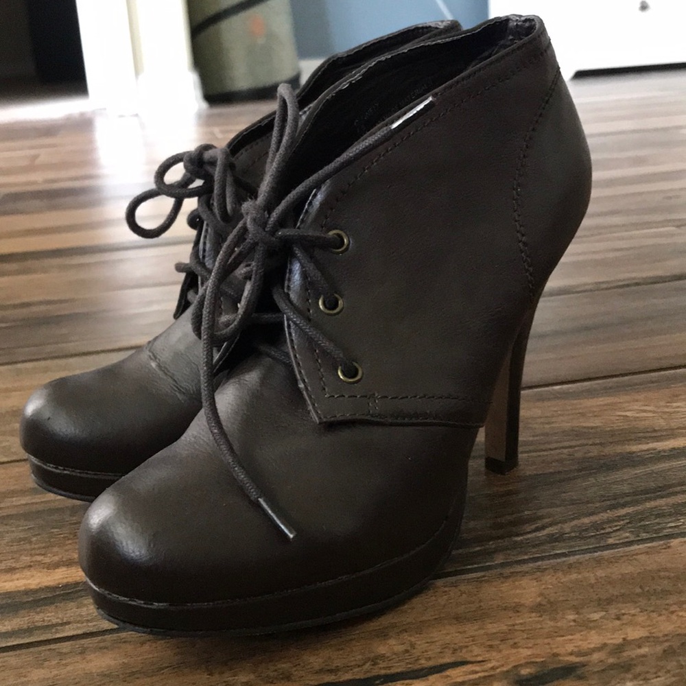 Brown 7.5 booties